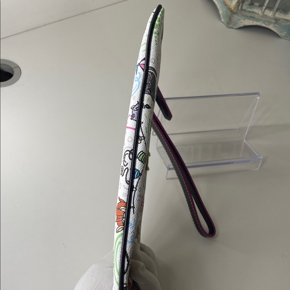 Dooney & Bourke x Disney Cats Wristlet
